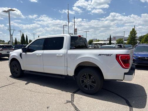Oxford White 2022 Ford F-150 XLT