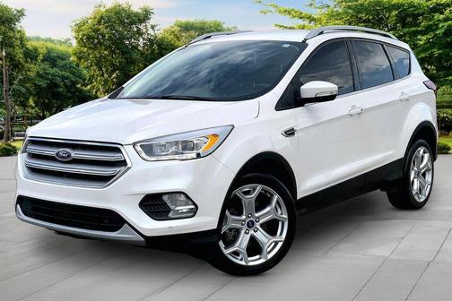 White Platinum Tri-Coat Metallic 2019 Ford Escape Titanium