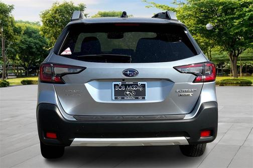 2025 Subaru Outback Touring