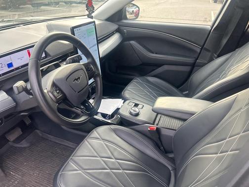 2023 Ford Mustang Mach-E Select