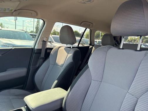 Crystal White Pearl 2023 Subaru Outback Premium
