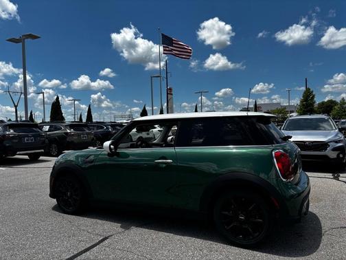 2023 MINI Hardtop Cooper