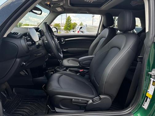 2023 MINI Hardtop Cooper