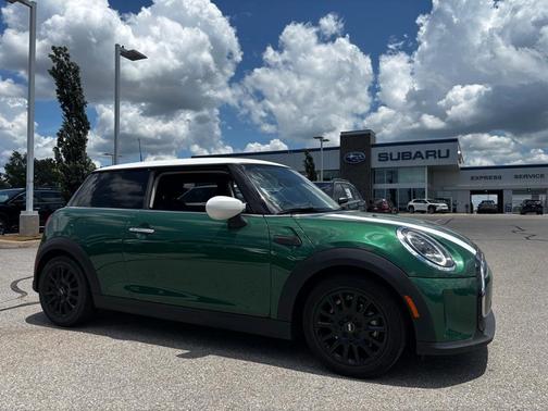 2023 MINI Hardtop Cooper