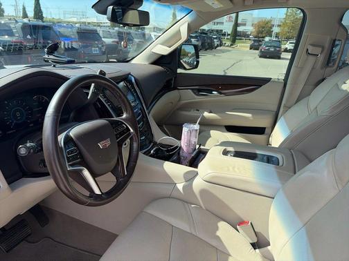 Crystal White Tri-Coat 2017 Cadillac Escalade Premium Luxury
