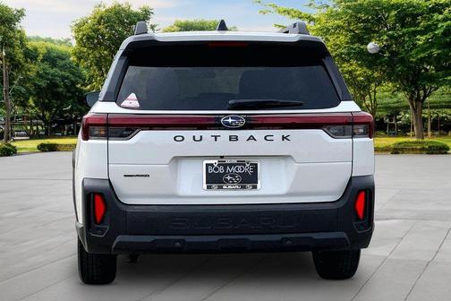 Crystal White Pearl 2026 Subaru Outback Premium