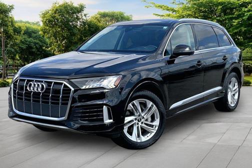 Mythos Black Metallic 2023 Audi Q7 55 Premium Plus