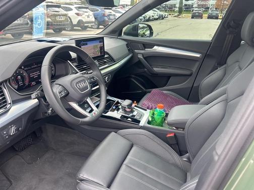 2025 Audi Q5 45 S line quattro Premium
