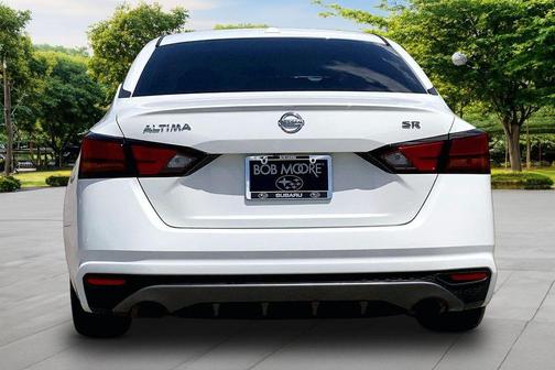 Glacier White 2019 Nissan Altima 2.5 SR