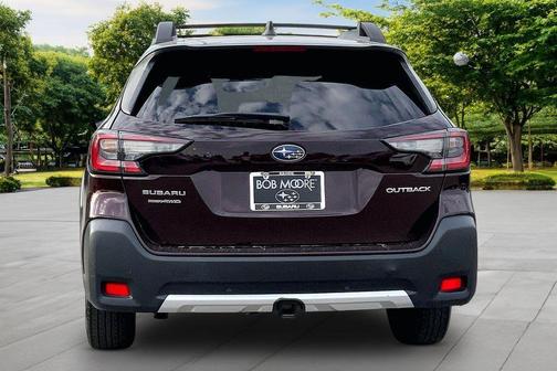 Crystal White Pearl 2024 Subaru Outback Limited