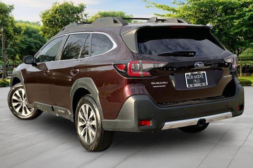 Crystal White Pearl 2024 Subaru Outback Limited