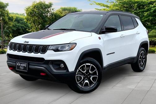 Bright White Clearcoat 2025 Jeep Compass Trailhawk
