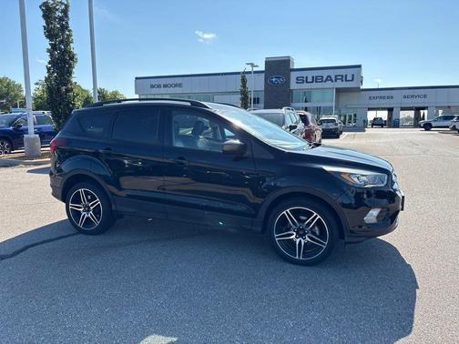 Black 2019 Ford Escape SEL
