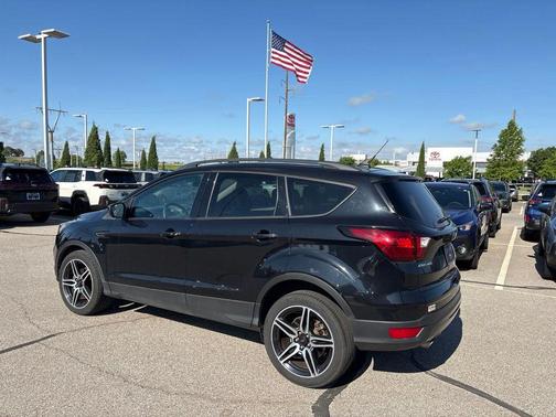 Black 2019 Ford Escape SEL
