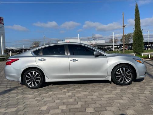 2016 Nissan Altima 2.5 SV