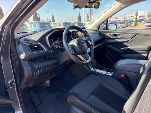 2023 Subaru Ascent Premium 8-Passenger