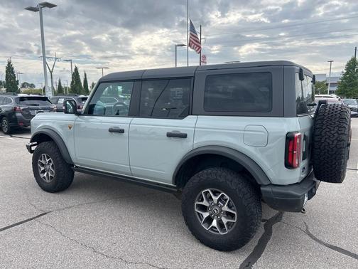 2022 Ford Bronco Badlands