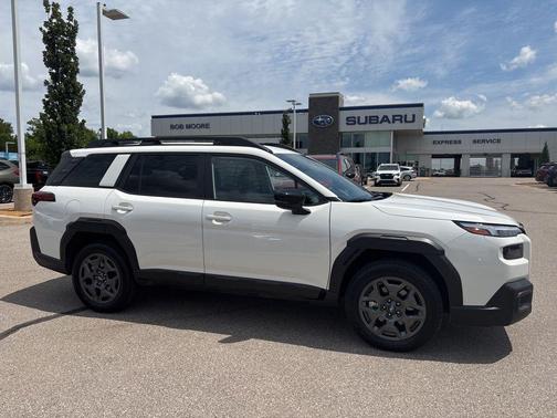 Crystal White Pearl 2026 Subaru Outback Premium