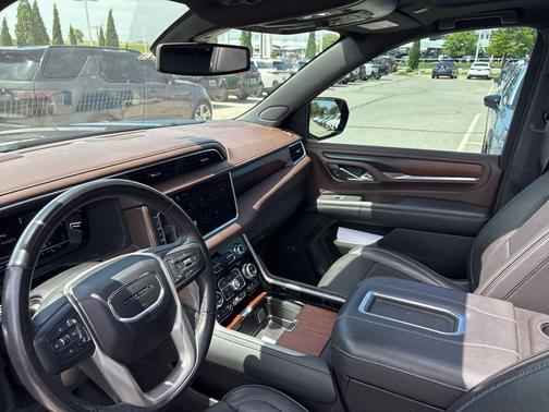 Onyx Black 2022 GMC Yukon XL Denali