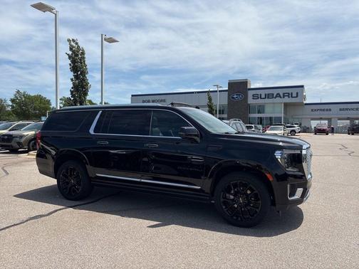 Onyx Black 2022 GMC Yukon XL Denali