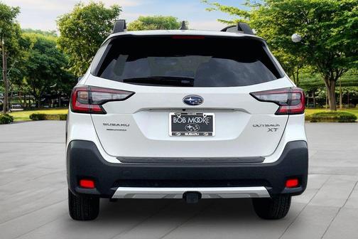 Crystal White Pearl 2025 Subaru Outback Limited XT