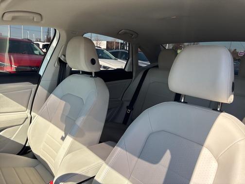 2023 Volkswagen Jetta 1.5T SE