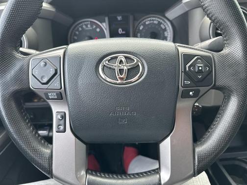 2016 Toyota Tacoma SR5