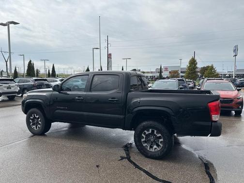 2016 Toyota Tacoma SR5