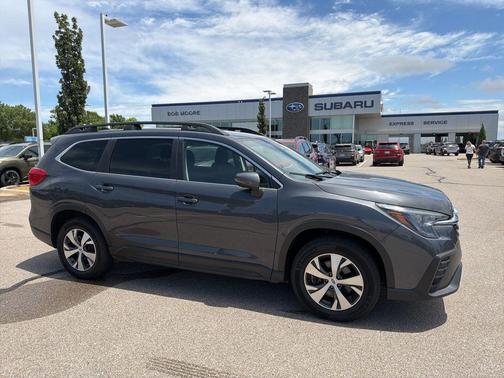 Magnetite Gray Metallic 2023 Subaru Ascent Premium 7-Passenger