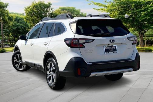 Crystal White Pearl 2020 Subaru Outback Limited