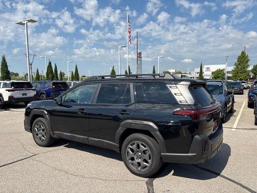 Crystal Black Silica 2026 Subaru Outback Premium