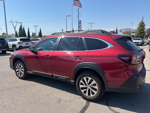 2025 Subaru Outback Premium