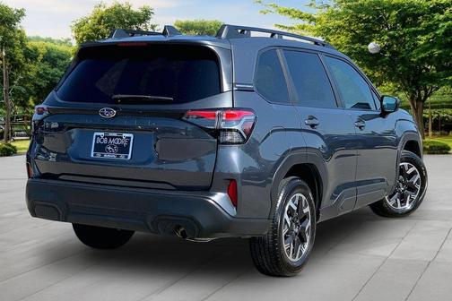 Magnetite Gray Metallic 2026 Subaru Forester Premium