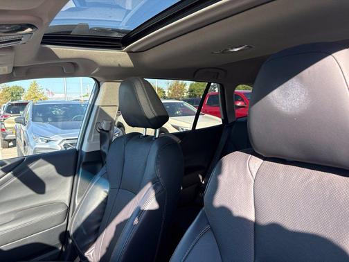 Crystal White Pearl 2020 Subaru Outback Limited
