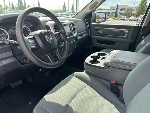 2018 RAM 1500 SLT