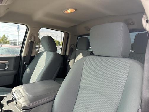2018 RAM 1500 SLT