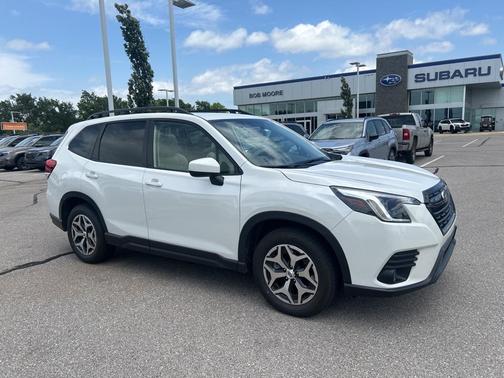 2023 Subaru Forester Premium