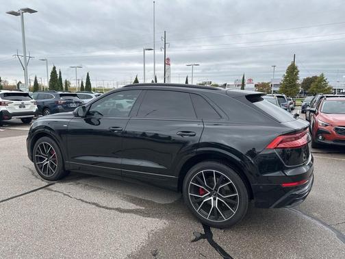 2022 Audi Q8 55 Prestige