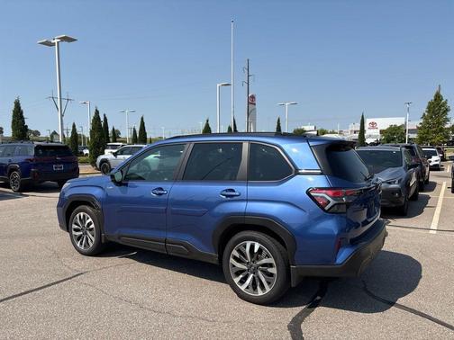 Blue Pearl 2025 Subaru Forester Hybrid Touring