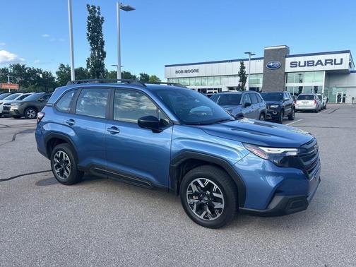2025 Subaru Forester Base