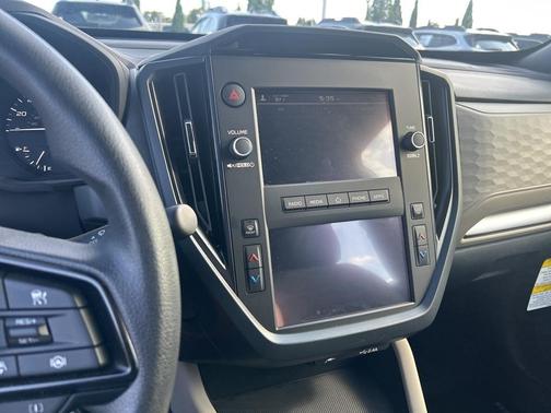 2025 Subaru Forester Base