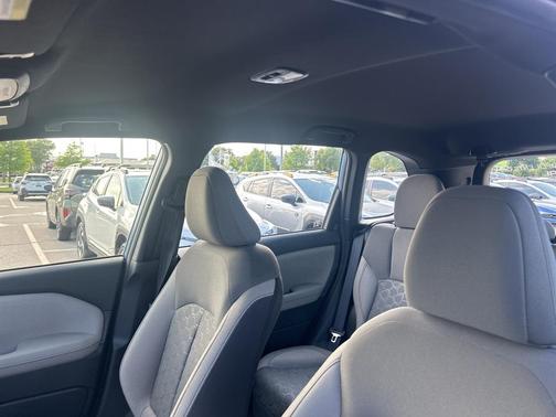 2025 Subaru Forester Base