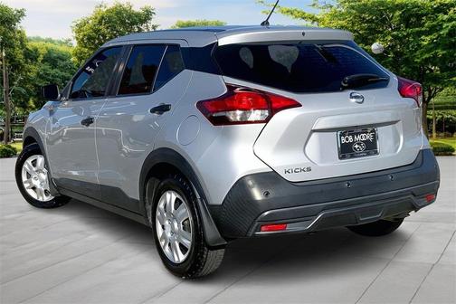 2020 Nissan Kicks S