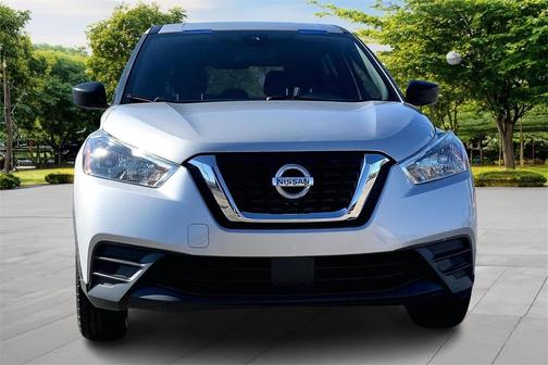 2020 Nissan Kicks S