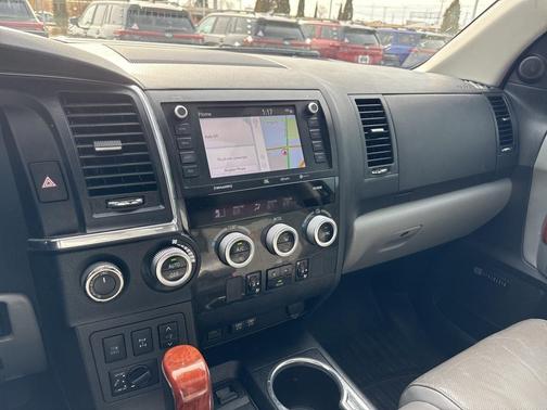 2020 Toyota Sequoia Platinum