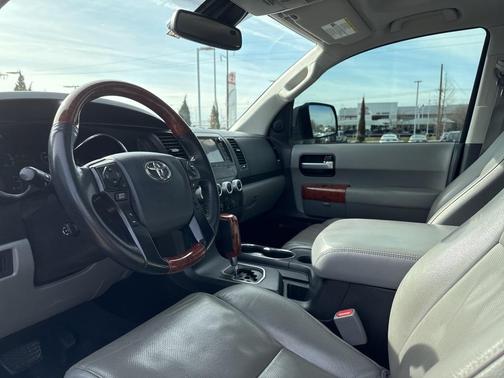 2020 Toyota Sequoia Platinum