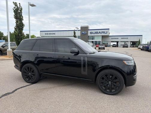 Santorini Black 2023 Land Rover Range Rover P400 SE