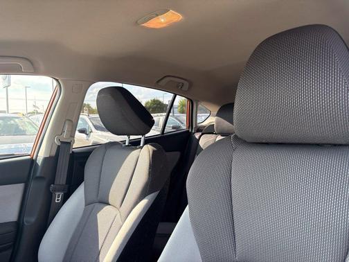 Sunshine Orange 2019 Subaru Crosstrek 2.0i
