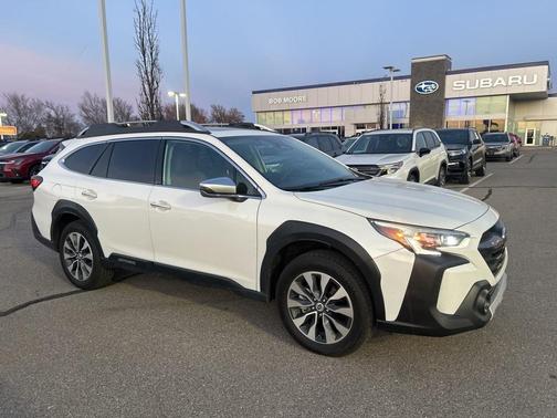 2025 Subaru Outback Touring