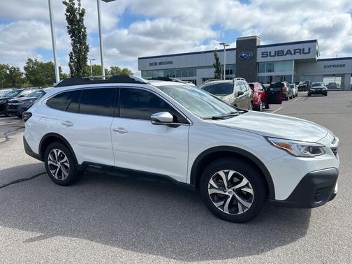 2022 Subaru Outback Touring